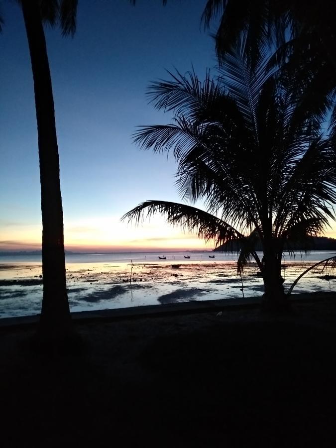 Beach House Taling Ngam Beach 외부 사진